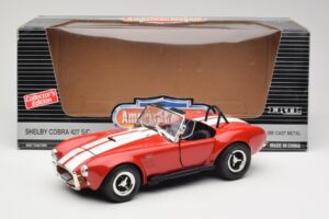 Shelby Cobra 427 S/C Guardsman Red ERTL 1:18 7369 Metāls — attēls 8 no 8