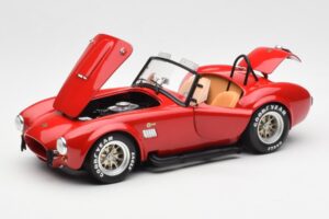 Shelby Cobra 427 S/C Sarkans Kyosho 1:18 08047R Metāls — attēls 2 no 8
