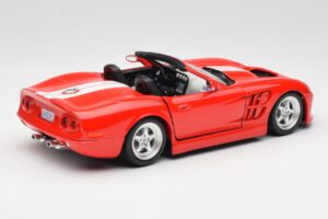 Shelby Series 1 Kabriolets Sarkans Bburago 1:18 3353 Metāls — attēls 3 no 8