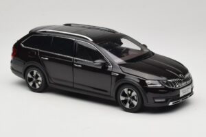 Skoda Octavia Mk4 Combi Brūns Paudi Model 1:18 ZMR000005BRA Metāls — attēls 6 no 8