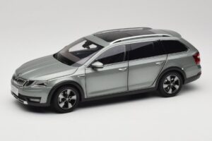 Skoda Octavia Mk4 Combi Zaļš Paudi Model 1:18 ZMR000005GRU Metāls