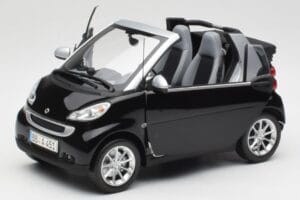 Smart Fortwo Kabriolets W451 Melns & Sudrabs Minichamps 1:18 Q0022566V001C18Q00 Metāls — attēls 2 no 8