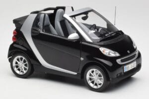 Smart Fortwo Kabriolets W451 Melns & Sudrabs Minichamps 1:18 Q0022566V001C18Q00 Metāls — attēls 6 no 8