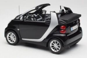 Smart Fortwo Kabriolets W451 Melns & Sudrabs Minichamps 1:18 Q0022566V001C18Q00 Metāls — attēls 7 no 8