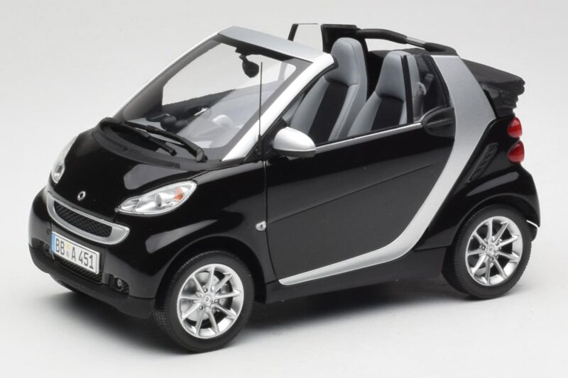 Smart Fortwo Kabriolets W451 Melns & Sudrabs Minichamps 1:18 Q0022566V001C18Q00 Metāls