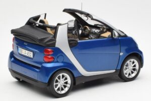 Smart Fortwo W451 Kabriolets Zils Sudrabains Minichamps 1:18 Q0022565V001C80Q00 Metāls — attēls 3 no 8
