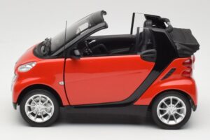 Smart Fortwo W451 Kabriolets Sarkans Melns Minichamps 1:18 150036333 Metāls — attēls 4 no 8