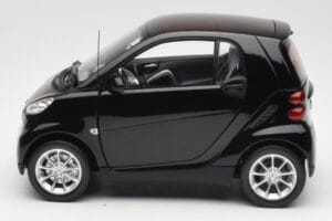 Smart Fortwo Coupe W451 Deep Melns Minichamps 1:18 Q0022563V001C02Q00 Metāls — attēls 4 no 8