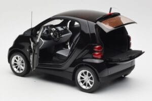 Smart Fortwo Coupe W451 Deep Melns Minichamps 1:18 Q0022563V001C02Q00 Metāls — attēls 5 no 8