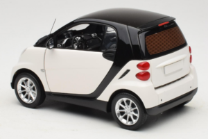 Smart Fortwo 451 Coupe Balts Melns Minichamps 1:18 150036302 Metāls — attēls 7 no 8