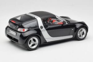 Smart Roadster Tumšzils Bburago 1:18 34917 Metāls — attēls 3 no 8