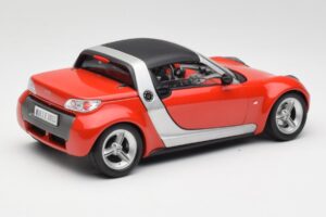 Smart Roadster Sarkans Bburago 1:18 34099 Metāls — attēls 3 no 8