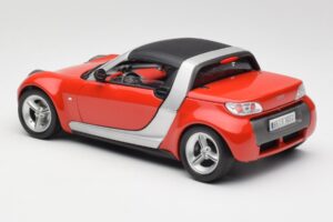 Smart Roadster Sarkans Bburago 1:18 34099 Metāls — attēls 7 no 8