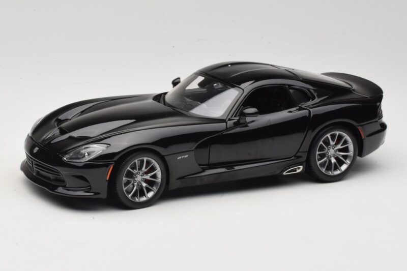 SRT Viper GTS Melns Maisto 1:18 31128 Metāls