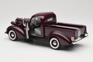 Studebaker Coupe Express Pickup Brūns American Mint 1:18 92458-R1 Metāls — attēls 5 no 8