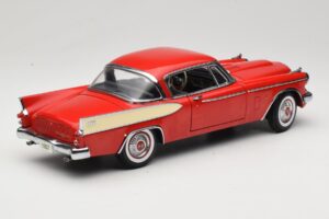 Studebaker Golden Hawk Apache Red Motor City 1:18 80009 Metāls — attēls 3 no 8