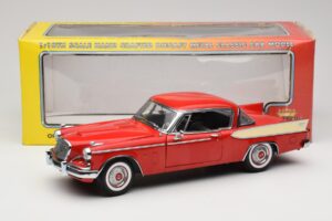 Studebaker Golden Hawk Apache Red Motor City 1:18 80009 Metāls — attēls 8 no 8