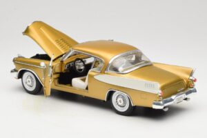 Studebaker Golden Hawk Anson 1:18 30384 Metāls — attēls 5 no 8