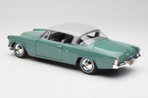 Studebaker Starliner Seafoam Zaļš & Shasta Balts Maisto 1:18 31651 Metāls — attēls 3 no 8