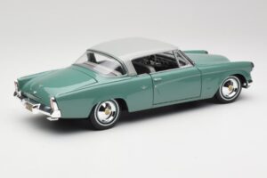 Studebaker Starliner Seafoam Zaļš & Shasta Balts Maisto 1:18 31651 Metāls — attēls 4 no 8