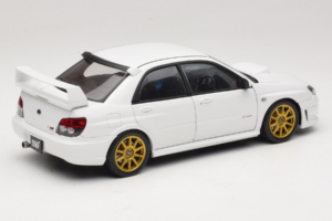 Subaru Impreza WRX STi GD Balts AUTOart 1:18 78682 Metāls — attēls 3 no 8