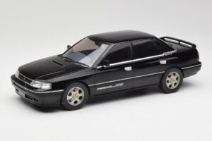 Subaru Legacy RS Melns IXO 1:18 18CMC131A Metāls