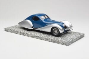 Talbot-Lago T150 C-SS Coupe Zils Sudrabs Minichamps 1:18 107117122 Sveķi — attēls 4 no 6