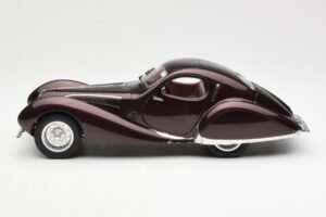 Talbot-Lago T150 C-SS Figoni & Falaschi Teardrop Tumši Bordeaux Metalic CMC 1:18 M-179 Metāls — attēls 3 no 6