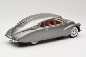 Tatra 87 Pelēks MCG 1:18 MCG18068 Metāls — attēls 2 no 6