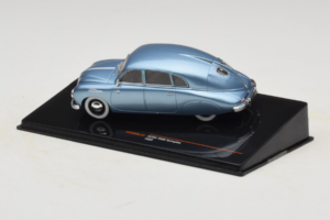 Tatra T600 Tatraplan Zils IXO 1:43 CLC594N Metāls — attēls 3 no 4