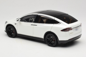 Tesla Model X Balts OEM 1:18 TESLA001 Metāls — attēls 7 no 8