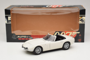 Toyota 2000 GT Kabriolets Balts James Bond Collection AUTOart 1:18 78731 Metāls — attēls 8 no 8