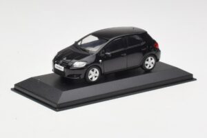 Toyota Auris E150 Melns Minichamps 1:43 TOYOTA004 Metāls — attēls 2 no 4