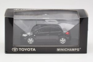Toyota Auris E150 Melns Minichamps 1:43 TOYOTA004 Metāls — attēls 4 no 4