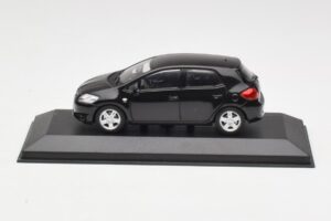 Toyota Auris E150 Melns Minichamps 1:43 TOYOTA004 Metāls