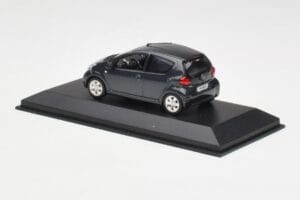 Toyota Aygo AB10 Grey Metallic Minichamps 1:43 AYGO001 Metāls — attēls 3 no 4