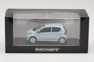 Toyota Aygo Light Blue Metallic Minichamps 1:43 TOYOTA012 Metāls — attēls 4 no 4