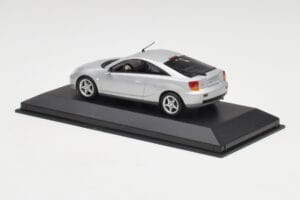 Toyota Celica VII Superior Sudrabs Minichamps 1:43 CELICA001 Metāls — attēls 3 no 4