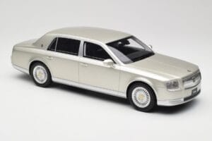 Toyota Century Silver Metallic Kyosho 1:18 KSR18036S Metāls — attēls 4 no 6