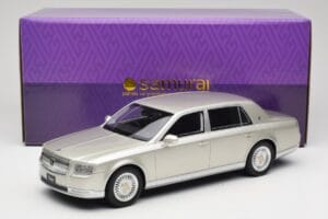 Toyota Century Silver Metallic Kyosho 1:18 KSR18036S Metāls — attēls 6 no 6
