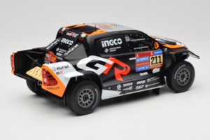 Toyota GR DKR Hilux Evo #211 H. Lategan / B. Cummings Rally Dakar 2025 IXO 1:18 18RMC237 Metāls — attēls 2 no 6