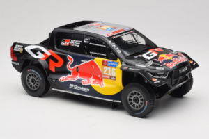 Toyota GR DKR Hilux Evo #216 S. Quintero / D. Zenz Rally Dakar 2024 IXO 1:18 18RMC238B Metāls — attēls 4 no 6