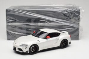 Toyota GR Supra A90 Fuji Speedway Edition White Pearl Metallic GT Spirit 1:18 GT341 Sveķi — attēls 6 no 6