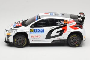 Toyota GR Yaris Rally2 #44 H. Kogure Rally Finland 2024 IXO 1:18 18RMC212B Metāls — attēls 3 no 6