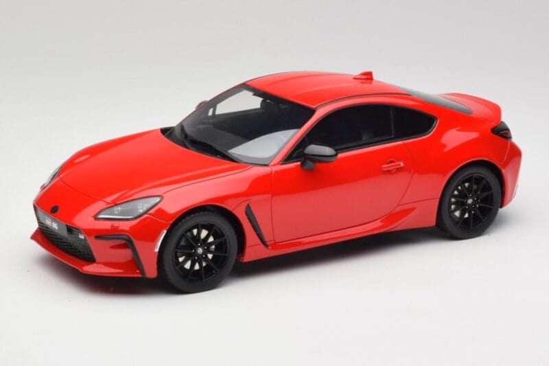 Toyota GR86 ZN8 Ignition Sarkans Otto 1:18 OT470 Sveķi