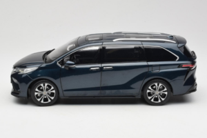 Toyota Granvia Tumši Zils OEM 1:18 FCL22GR803 Metāls — attēls 4 no 8
