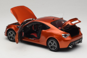 Toyota GT86 Sarkans Century Dragon 1:18 CD01 Metāls — attēls 5 no 8