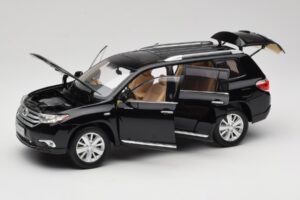 Toyota Highlander XU40 Melns Paudi Model 1:18 2043612-B1 Metāls — attēls 2 no 8