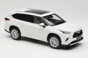 Toyota Highlander XU70 Balts OEM 1:18 26071-2011 Metāls — attēls 6 no 8