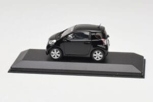 Toyota iQ Melns Mica Minichamps 1:43 403166803 Metāls